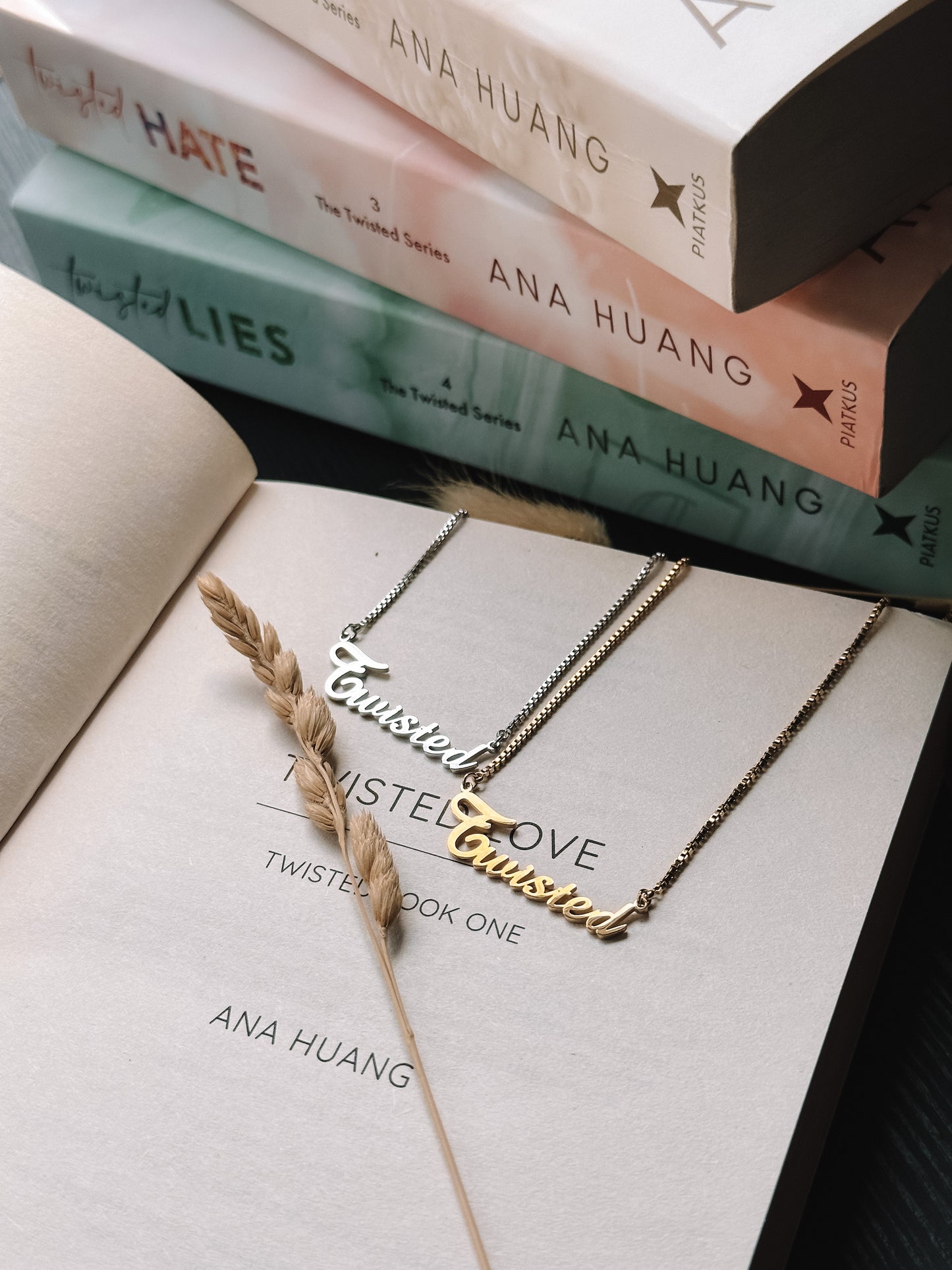 Twisted Necklace