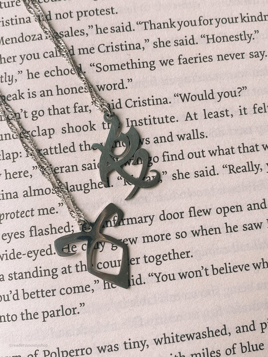 Shadowhunter Fearless Vintage Necklace